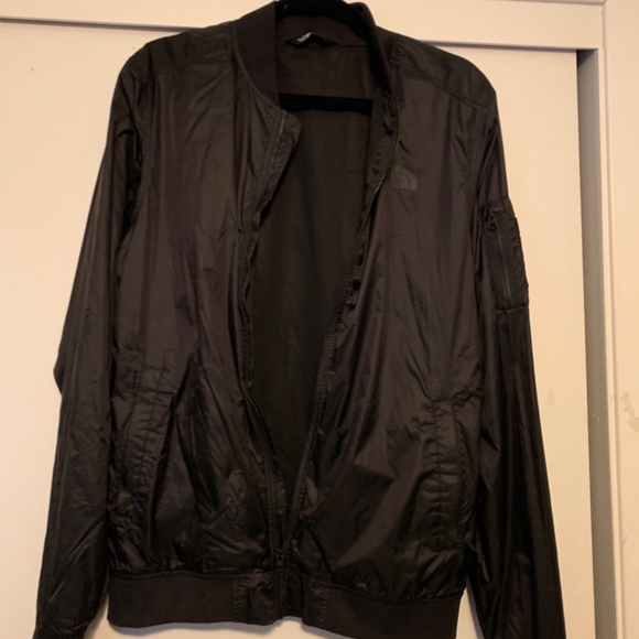 The North Face Lightweight Bomber Jacket - Picture 2 of 6